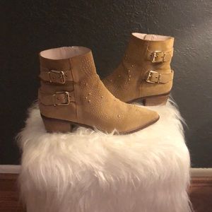 Tan Zara booties